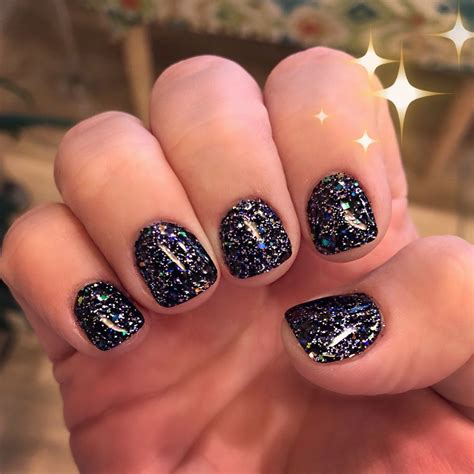 Glitter nails black sparkle glitter gel manicure Glitter nail art ...