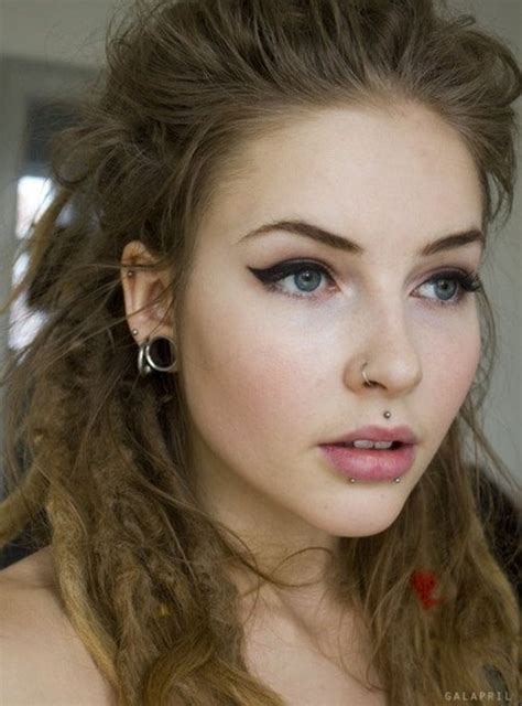 A Medusa Piercing Guide (+150 awesome pictures!)