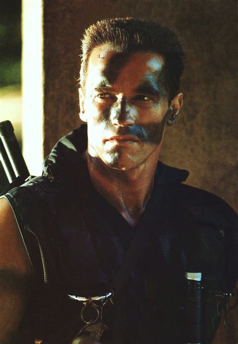 Commando (1985) . Arnold Schwarzenegger . | Atores, Beleza masculina ...