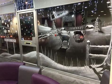 This Incredible Snow Spray Window Art Is Perfect For Christmas