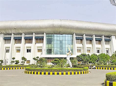 Noida stadium to be developed to host international cricket by 2016 ...