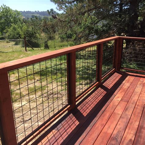 Hog Panel Deck Railing • Decks Ideas