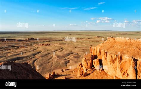 Bayanzag Flaming Cliffs, Gobi Desert, Mongolia Stock Photo - Alamy