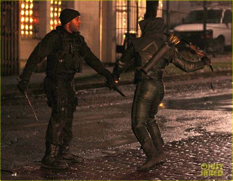 Stephen Amell: Late Night 'Arrow' Fight Scenes!: Photo 2758280 | Annie ...