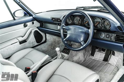 Porsche 993 interior. Light grey with midnight blue dash.