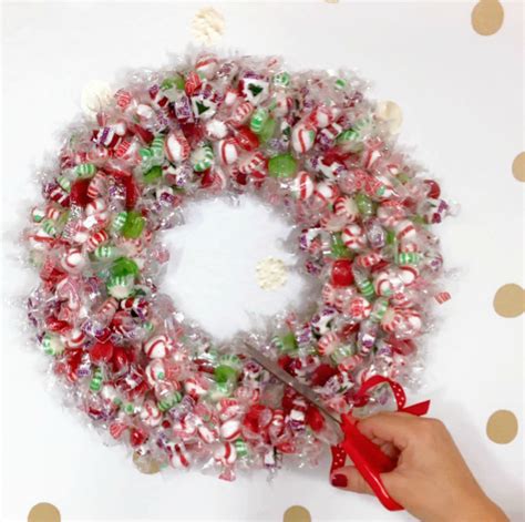 EASY DIY: Christmas Cut-Away Candy Wreath (Video)