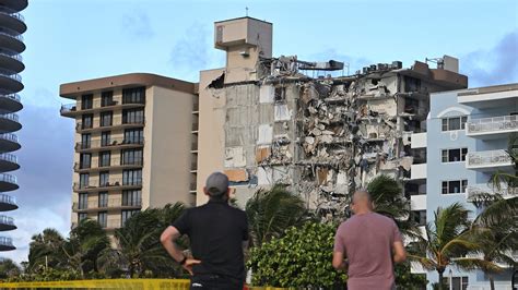 Surfside building collapse: Florida Gov. DeSantis assesses damage