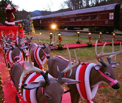 Polar Express Train on the Great Smoky Mountains Railroad in Bryson ...