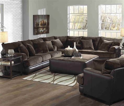 Living Room Decor With Dark Brown Couch - Inspiring Ideas