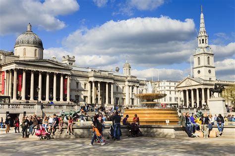 What to See in Trafalgar Square London