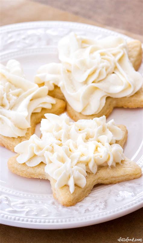 Easy Sugar Cookie Frosting (Vanilla Buttercream) - A Latte Food