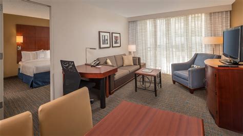 Downtown Hotels in Bethesda | Residence Inn Bethesda Downtown