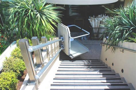 Curved Platform Stair Lift Brisbane & Queensland | AXIS Lifts