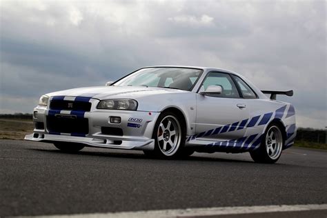 Nissan Skyline R34 Driving Experience + Free High Speed Ride | Everyman ...