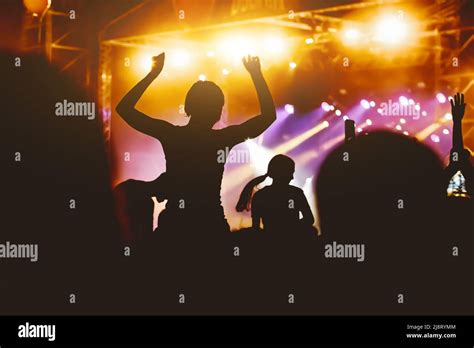 Happy crowd at a music festival Stock Photo - Alamy