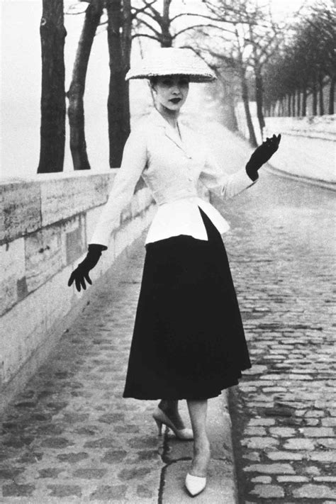 The legendary Dior Bar jacket, from 1947 to today | Vogue France