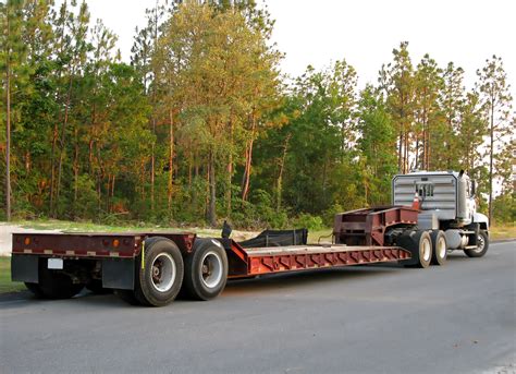 What is the Best Flatbed Trailer Wood? - OHC