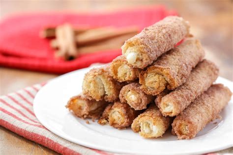 Cinnamon Cream Cheese Roll Ups - Just 6 Ingredients! | Lil' Luna