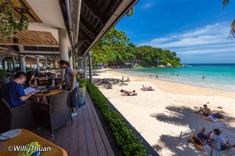 Best Beach Restaurants in Phuket to Visit by Boat - Boat in the Bay