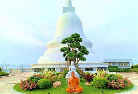 Vihara Borobudur Medan: Sejarah, Daya Tarik, dan Alamat | Borobudur ...