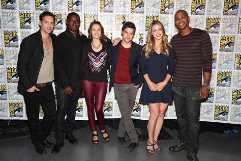 Supergirl Cast - Supergirl (2015 TV Series) Photo (39401395) - Fanpop