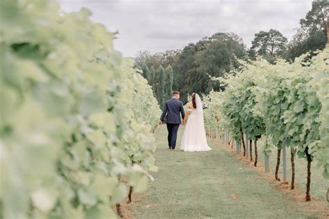 Llanerch Vineyard Wedding Photography | Zelda Rhiannon