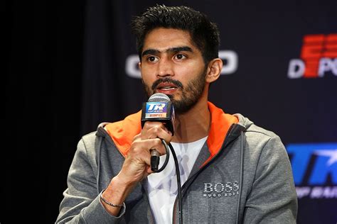 Vijender Singh supports farmers, says will return Khel Ratna award if ...