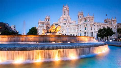 Palacio de Cibeles - Landmark Review | Condé Nast Traveler