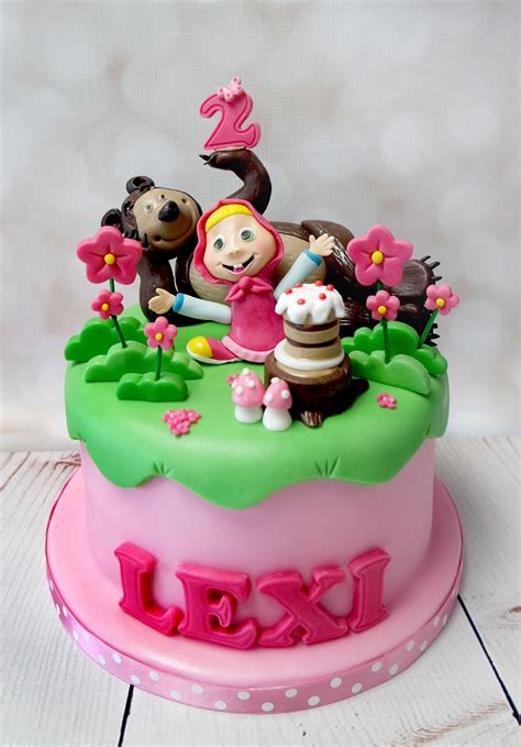 This Masha and bear cake is wonderful, so much detail on thi - DaftSex HD