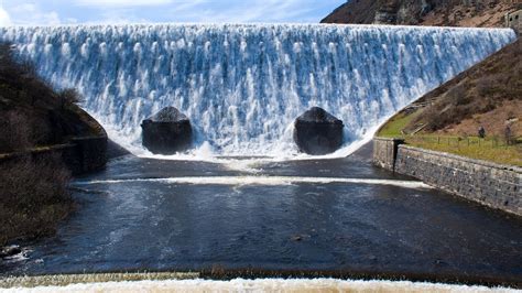 Spectacular Elan Valley Dams Mid Wales - YouTube