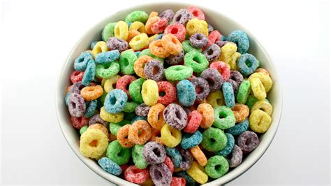 People are only just realizing the shocking truth about Froot Loops ...