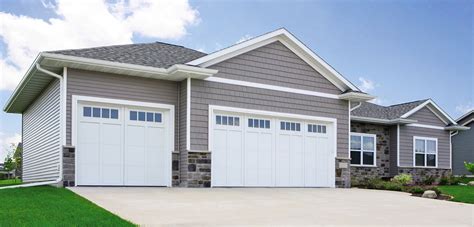 Residential & Commercial Garage Doors | Overhead Door Company™