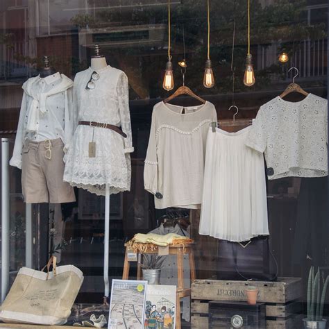 Window shopping | Clothing store displays, Boutique window displays ...