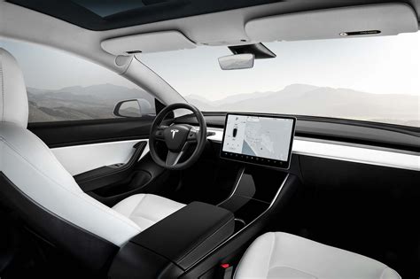 Tesla Model 3 Performance – White Interior – Wide - QN Motori