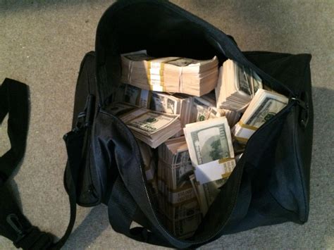 Bag of Money / $500,000.00 pack! Slightly aged / New Duffle Bag ...