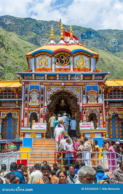 Badrinath Temple, Uttarakhand, India Editorial Stock Image - Image of ...