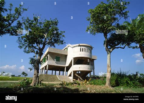 Cyclone shelter. Bangladesh Stock Photo: 4749045 - Alamy