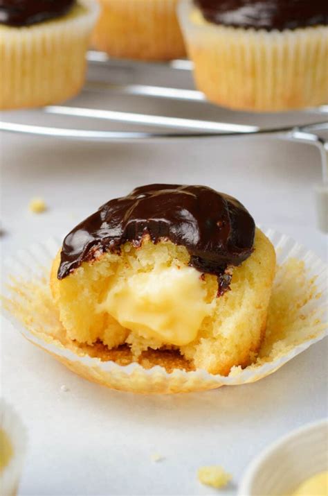 Boston Cream Pie Cupcakes Recipe - Easy Dessert Recipes