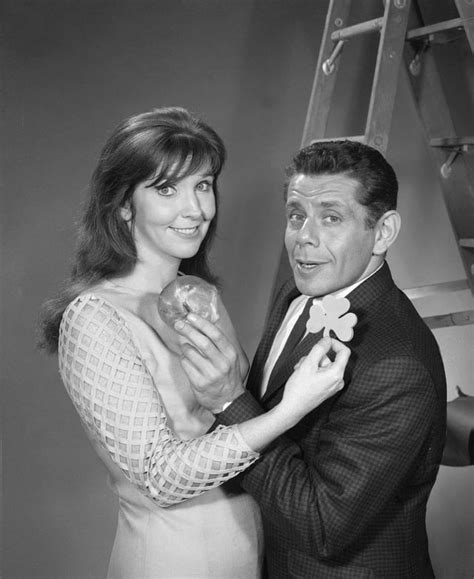 Jerry Stiller and Anne Meara on the Ed Sullivan Show, 1966 : r ...