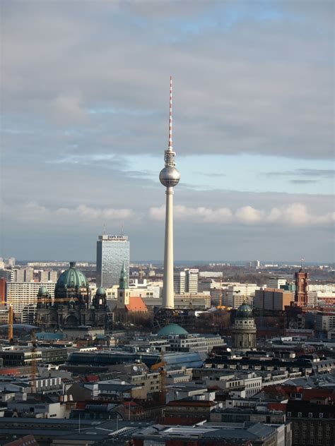 Urban Research: Skyline photos of Berlin 1