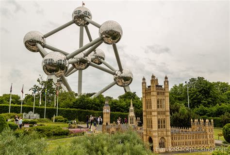 Atomium & Mini-Europe - HawkeBackpacking.com