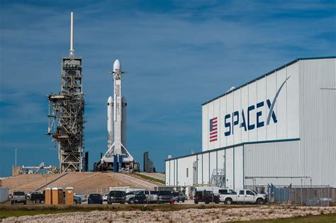 SpaceX Falcon Heavy launch: Rocket is vertical on launchpad, images ...