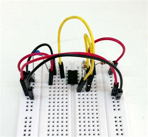 How To Use A Breadboard - The Beginner's Guide