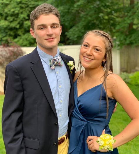 hall senior prom liz kerrigan - We-Ha | West Hartford News