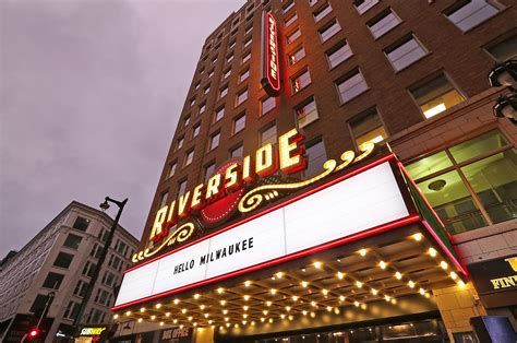 Riverside Theater replacing balcony seats