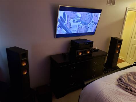 Welcome to my bedroom home theater! : r/hometheater