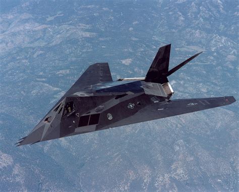 F-117 Nighthawk: The Emergence of Stealth Technology By: Peter Suciu ...