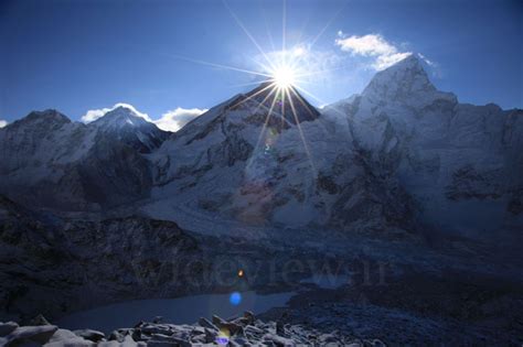 Mount Everest Mountain Photo by Hamid Mohammadnazar | 12:00 am 1 Mar 2011