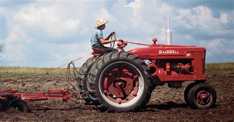 Celebrating 100 Years of Farmall Tractors | Farm Equipment Vehicles ...