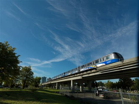 SkyTrain workers issue 72-hour strike notice - Richmond News